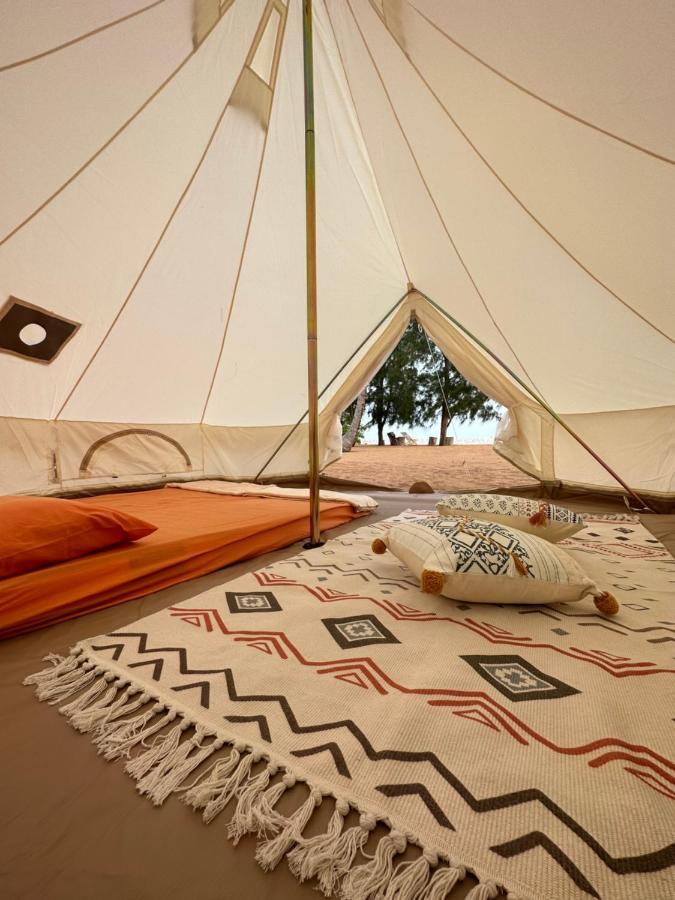 Malacca Beach N Breeze Glamping מראה חיצוני תמונה