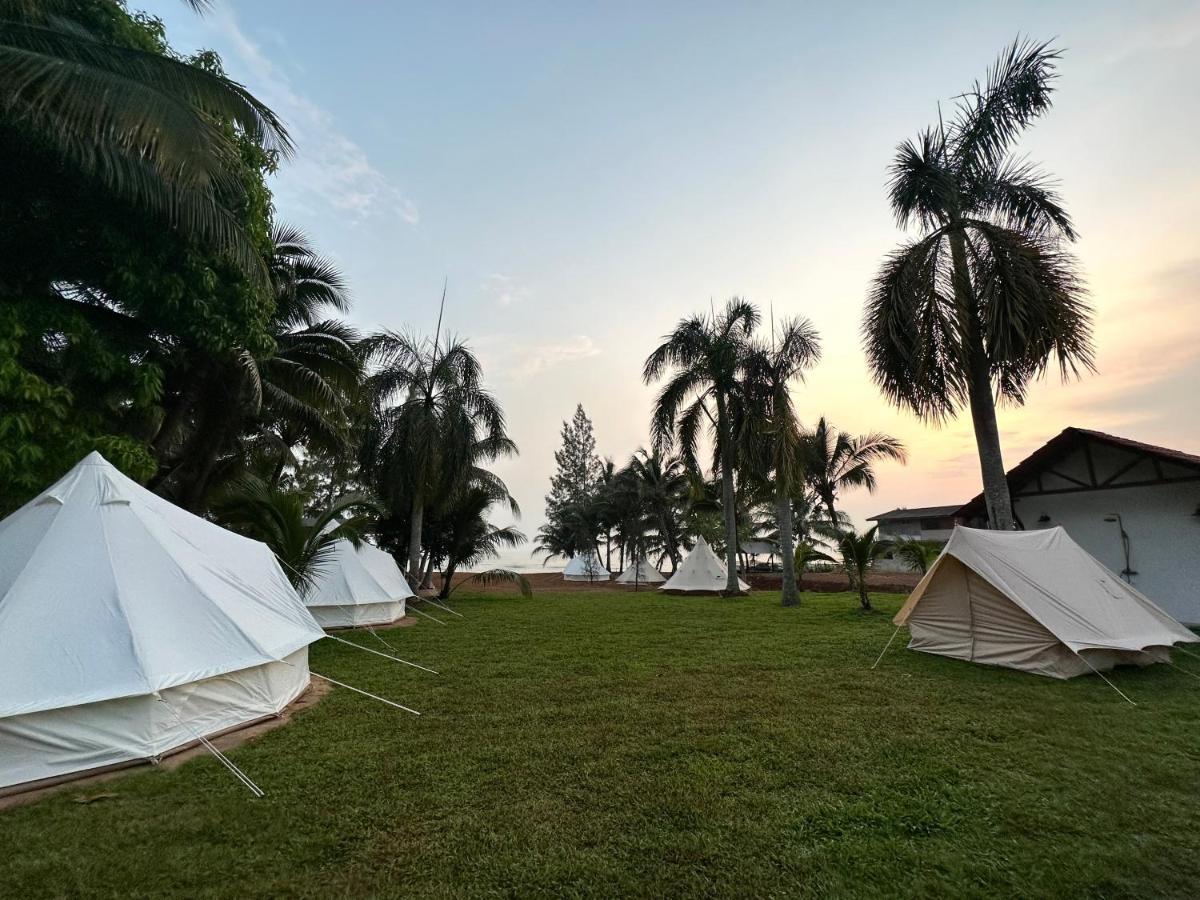 Malacca Beach N Breeze Glamping מראה חיצוני תמונה