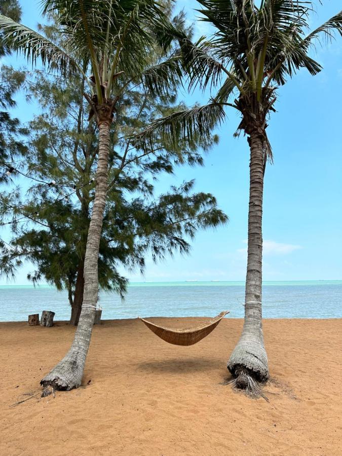 Malacca Beach N Breeze Glamping מראה חיצוני תמונה