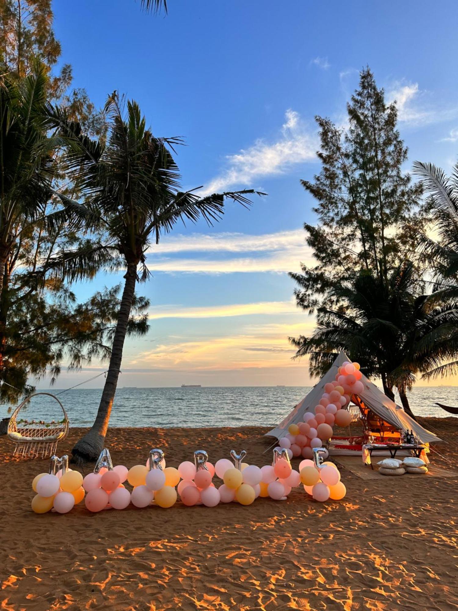 Malacca Beach N Breeze Glamping מראה חיצוני תמונה